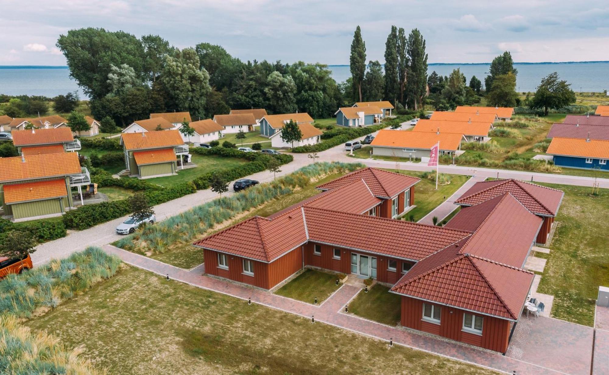 Typ F "Horatio Hornblower" -Kapitaenshaus- Pelzerhaken Bagian luar foto